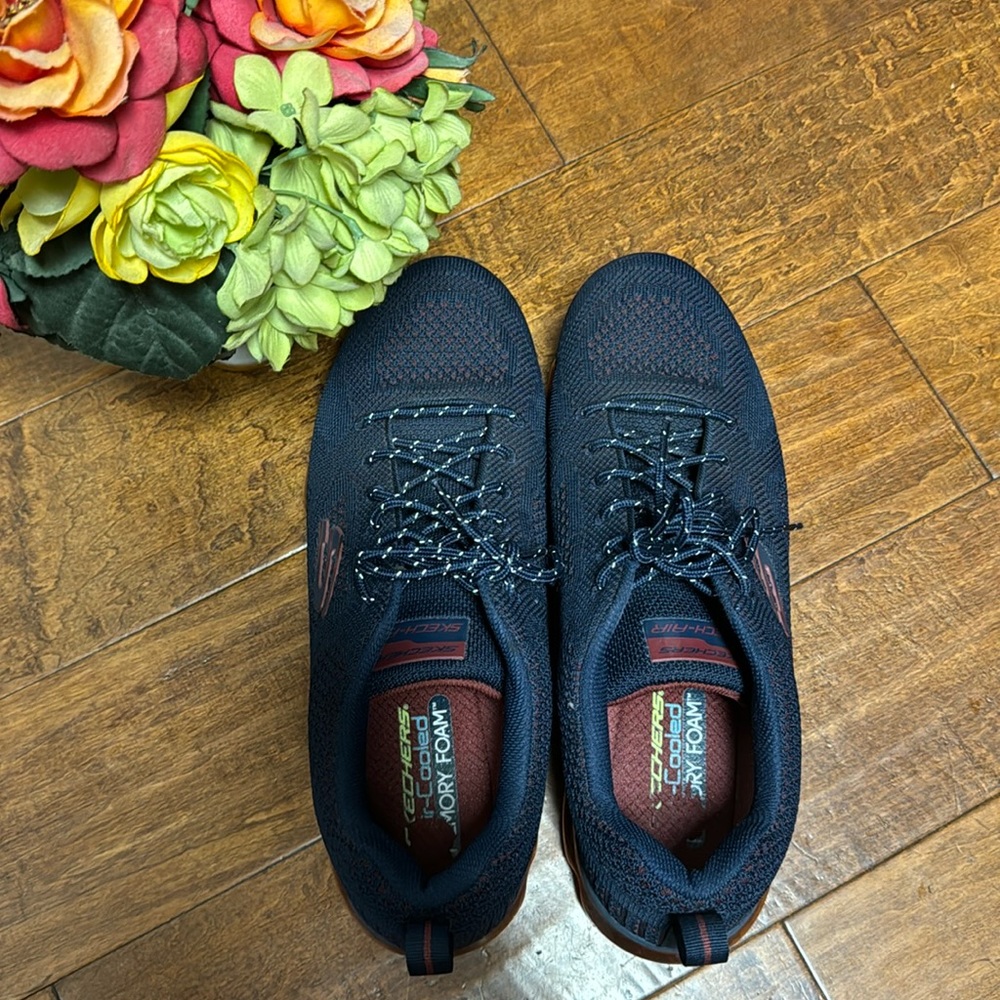 Men’s sneakers, size 12, Sketchers brand, navy blue with wine red accents
